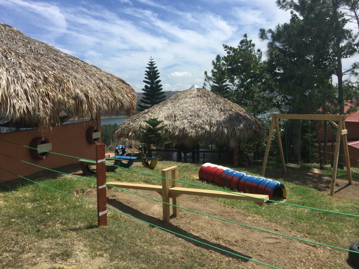 Villas Del Lago Lake Resort And Campground Yaque Arriba Bagian luar foto